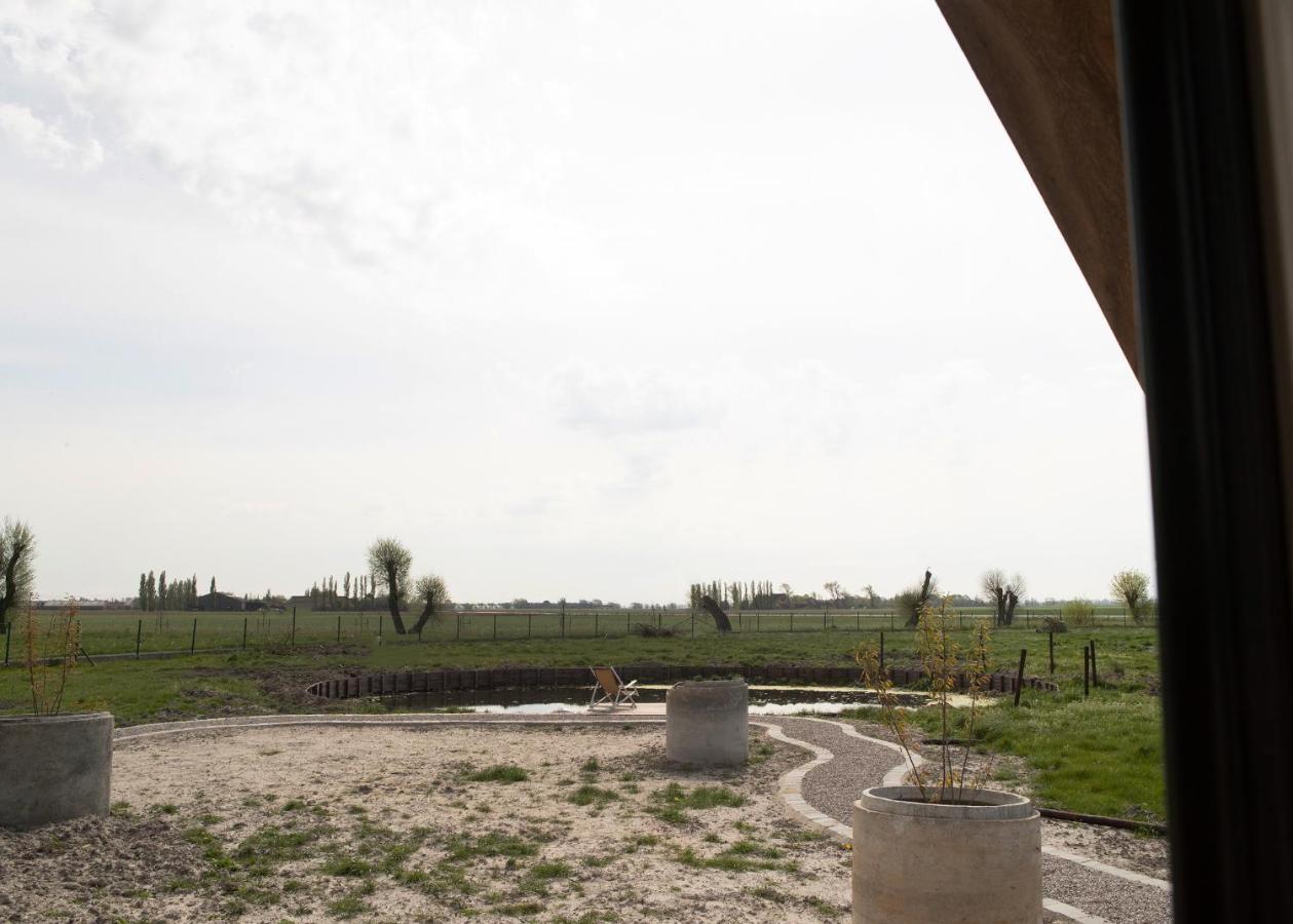 Landelijk Vakantiehuis In Diksmuide Met Een Tuin En Vijver Exterior foto